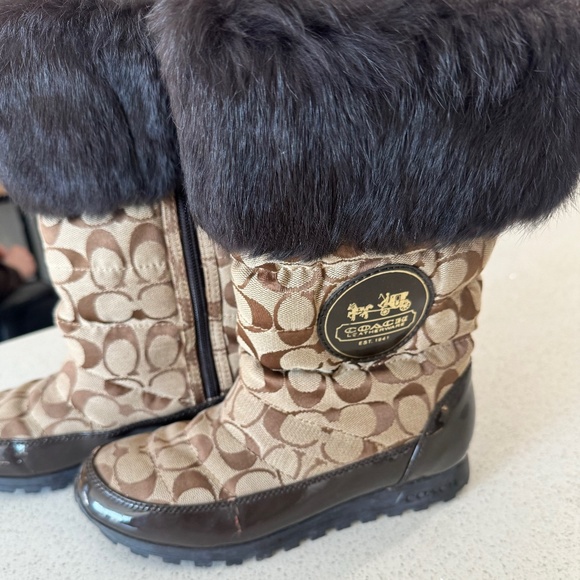 Coach Joyous boots. Brown CC print boots with fur trim. - Picture 1 of 4